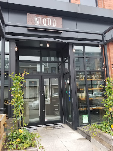 30 Vine St, Hamilton, ON L8R 2K8