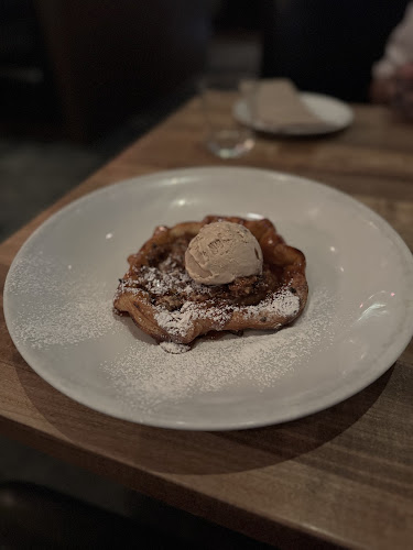 Comentarii opinii despre JOEY Kenaston