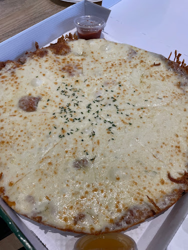 6050 Yonge St, North York, ON M2M 3W5