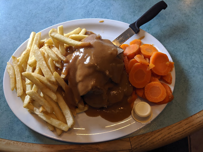 Malibu Restaurant East - Hospitality and gastronomy