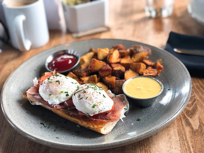 Cibo Waterfront Cafe