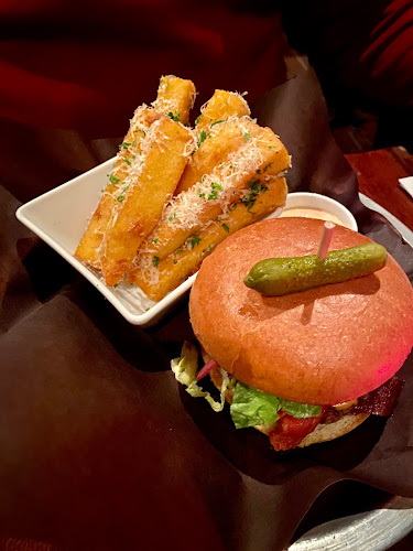 Opinii despre The Grand Trunk Saloon în Kitchener - Hospitality and gastronomy