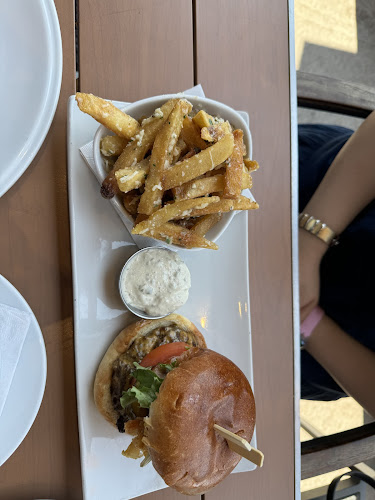 Baxters Landing - Hospitality and gastronomy