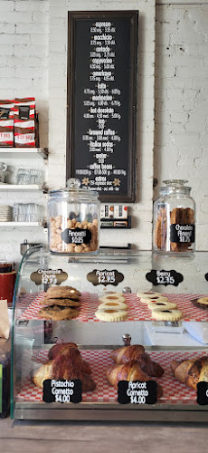 Opinii despre Si Espresso & Pasticceria Bar în Toronto - Hospitality and gastronomy