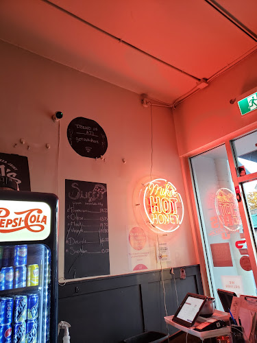 325 E Broadway, Vancouver, BC V5T 1W5