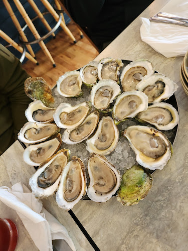 Opinii despre Carr's Oyster Bar în Stanley Bridge - Hospitality and gastronomy