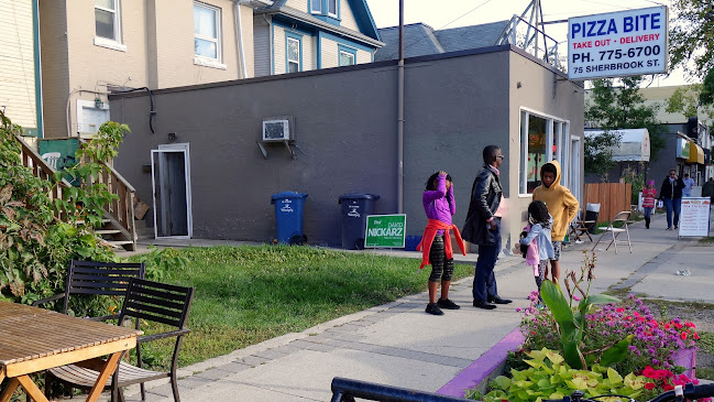 Opinii despre Pizza Bite Restaurant în Winnipeg - Hospitality and gastronomy