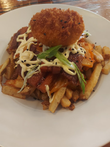 Comentarii opinii despre Red House