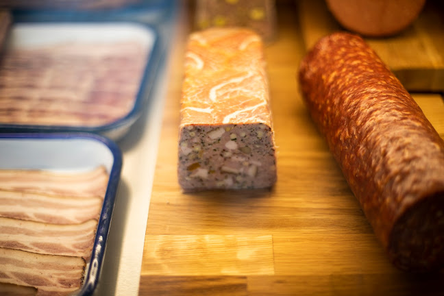 1318 Queen St W, Toronto, ON M6K 1L4