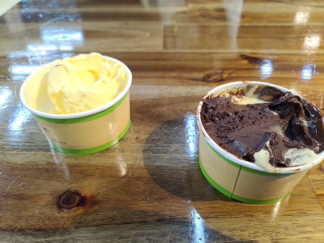 51 York St, Ottawa, ON K1N 9B7