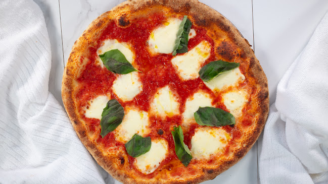 Pizzeria King - Hospitality and gastronomy