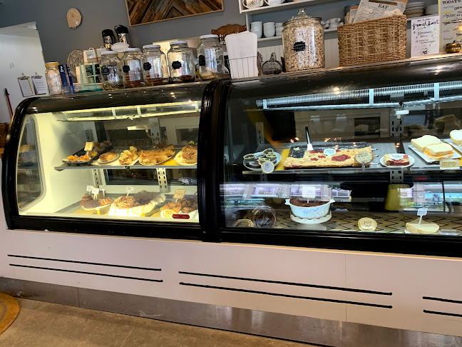 10153 97 St NW, Edmonton, AB T5J 0L4