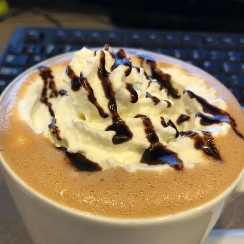 HomeQuarter Coffeehouse & Bakery - Saskatoon