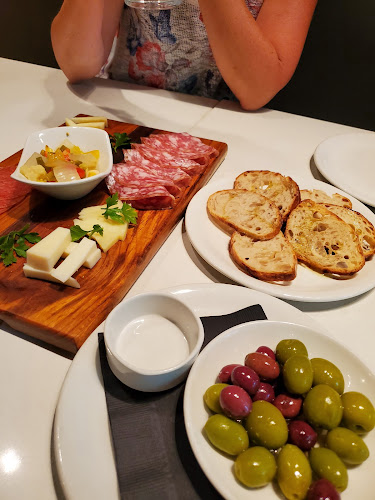 Nicli Pizzeria + Bar