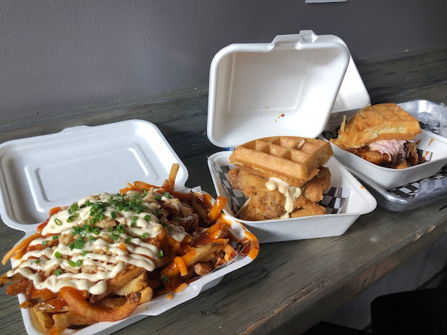 Opinii despre The Dirty Bird Chicken + Waffles în Toronto - Hospitality and gastronomy