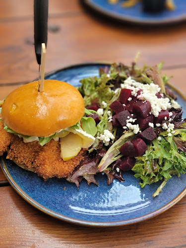 Tiramisu Bistro - Hospitality and gastronomy