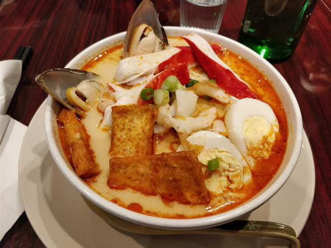 800 6 Ave SW #220, Calgary, AB T2P 3G3