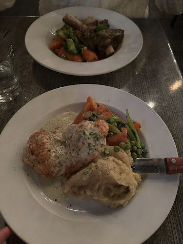 Comentarii opinii despre Washington Avenue Grill