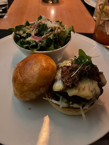 66 Wellington St W, Toronto, ON M5K 1J3