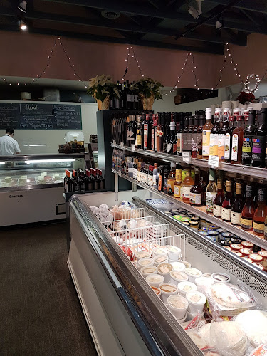 384 Academy Rd, Winnipeg, MB R3M 3R3