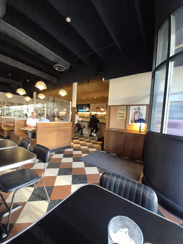 Opinii despre Alumni Sandwiches în Calgary - Hospitality and gastronomy