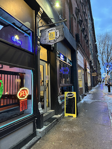 Uptown Pub Down Under