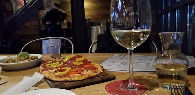 8 Lonsdale Ave, North Vancouver, BC V7L 0B2