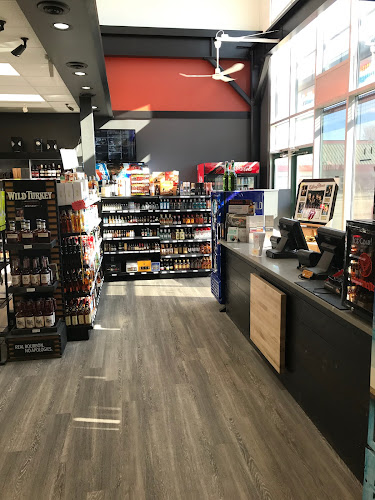 Opinii despre Crossroads Liquor în Sherwood Park - Hospitality and gastronomy