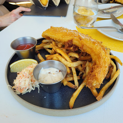 Comentarii opinii despre Taris on the Water