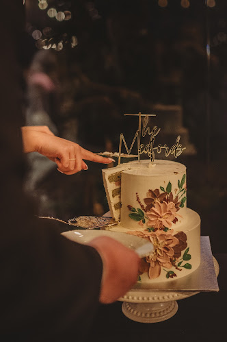 OMG Macarons - Hospitality and gastronomy