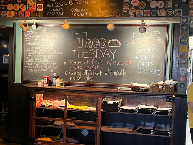 Opinii despre The Black Knight Pub în Yellowknife - Hospitality and gastronomy