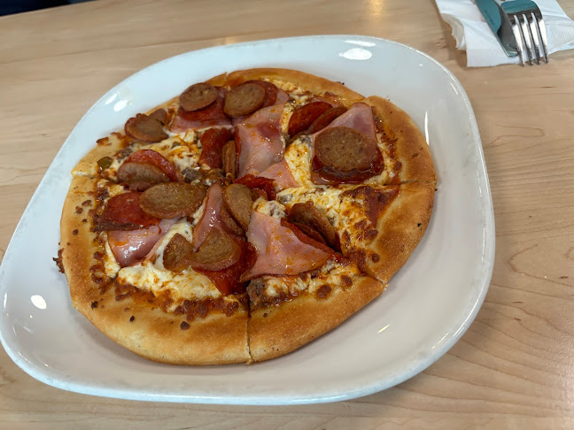 Opinii despre Boston Pizza în Yellowknife - Hospitality and gastronomy