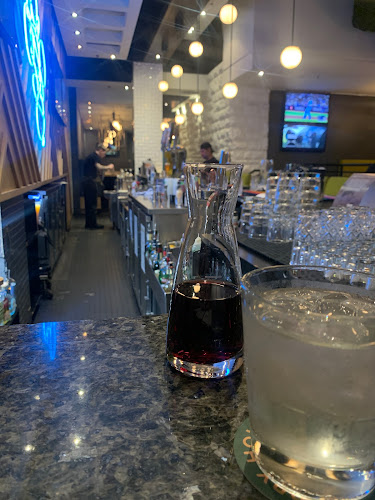 Moxies Davie Restaurant - Vancouver