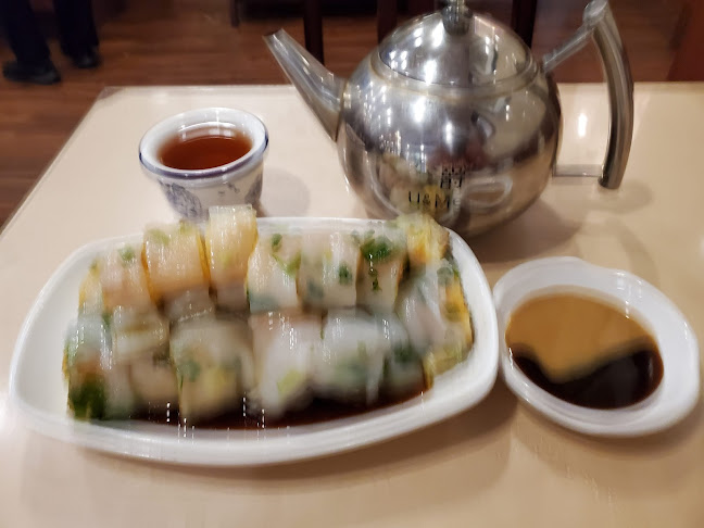 U & Me (Centre St. SW) - Hospitality and gastronomy