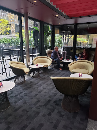 66 Wellington St W, Toronto, ON M5K 1J3