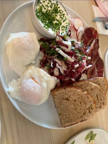 Opinii despre Darling în Edmonton - Hospitality and gastronomy