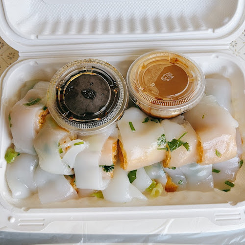 U & Me (Centre St. SW) - Calgary