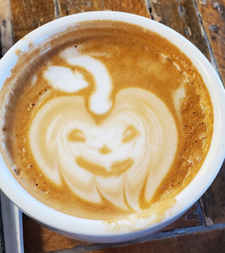 Sidetrack: A Wortley Café - London