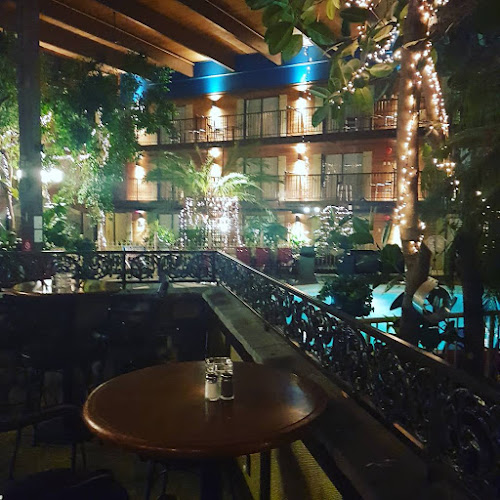 The Lodge Kitchen & Bar - Hospitality and gastronomy