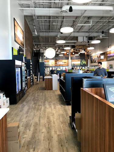 Metro Liquor Acre 21 - Regina