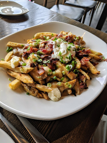 Opinii despre Bight Restaurant & Bar în Thunder Bay - Hospitality and gastronomy