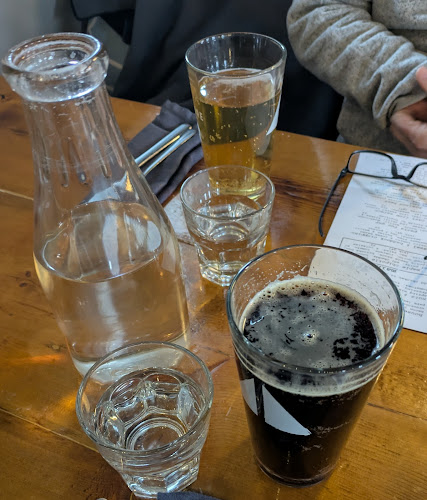 Evermoore: Island Dining & Brewing