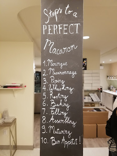 810C 16 Ave SW, Calgary, AB T2R 0S9