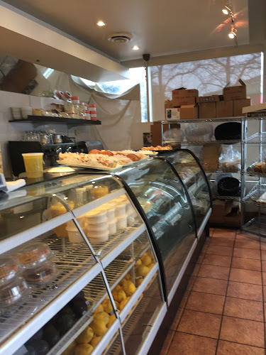 7700 Bathurst St, Thornhill, ON L4J 0A7