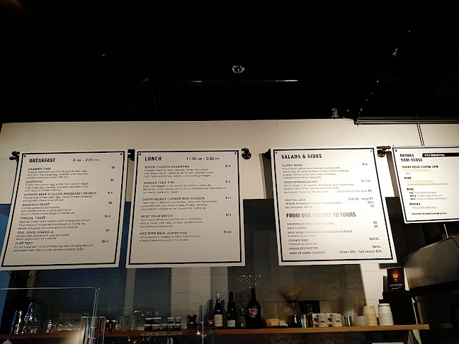 Comentarii opinii despre Kafka’s Coffee Roasting and Bakery