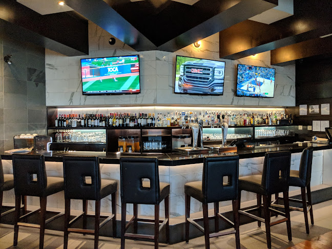 Moxies Scarborough Restaurant