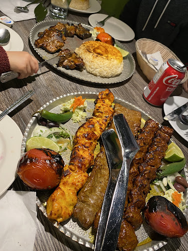 Comentarii opinii despre SADRA PERSIAN GRILL HOUSEرستوران صدراونكوور