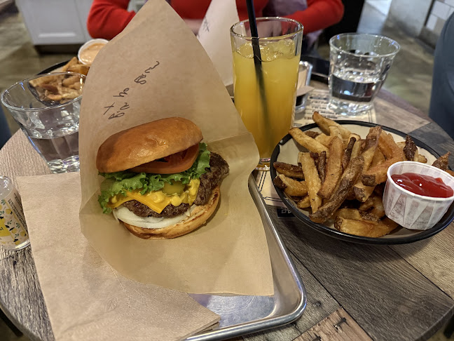 Chit Chat Burger Bar - Vancouver