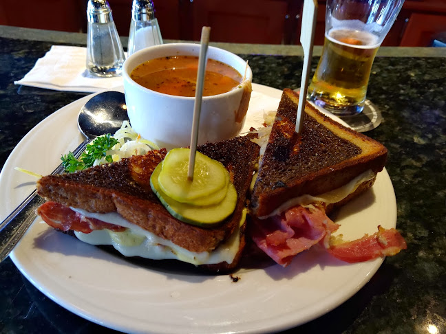 3914 32 St, Vernon, BC V1T 5P1