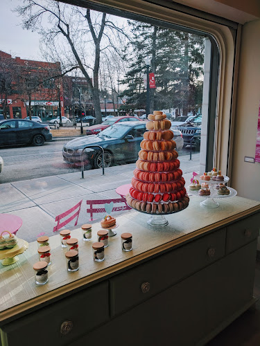 Comentarii opinii despre Ollia Macarons & Tea